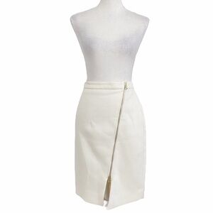 J CREW PETITE CREAM ASYMMETRICAL FRONT ZIPPER RIBBED PENCIL SKIRT - 4P